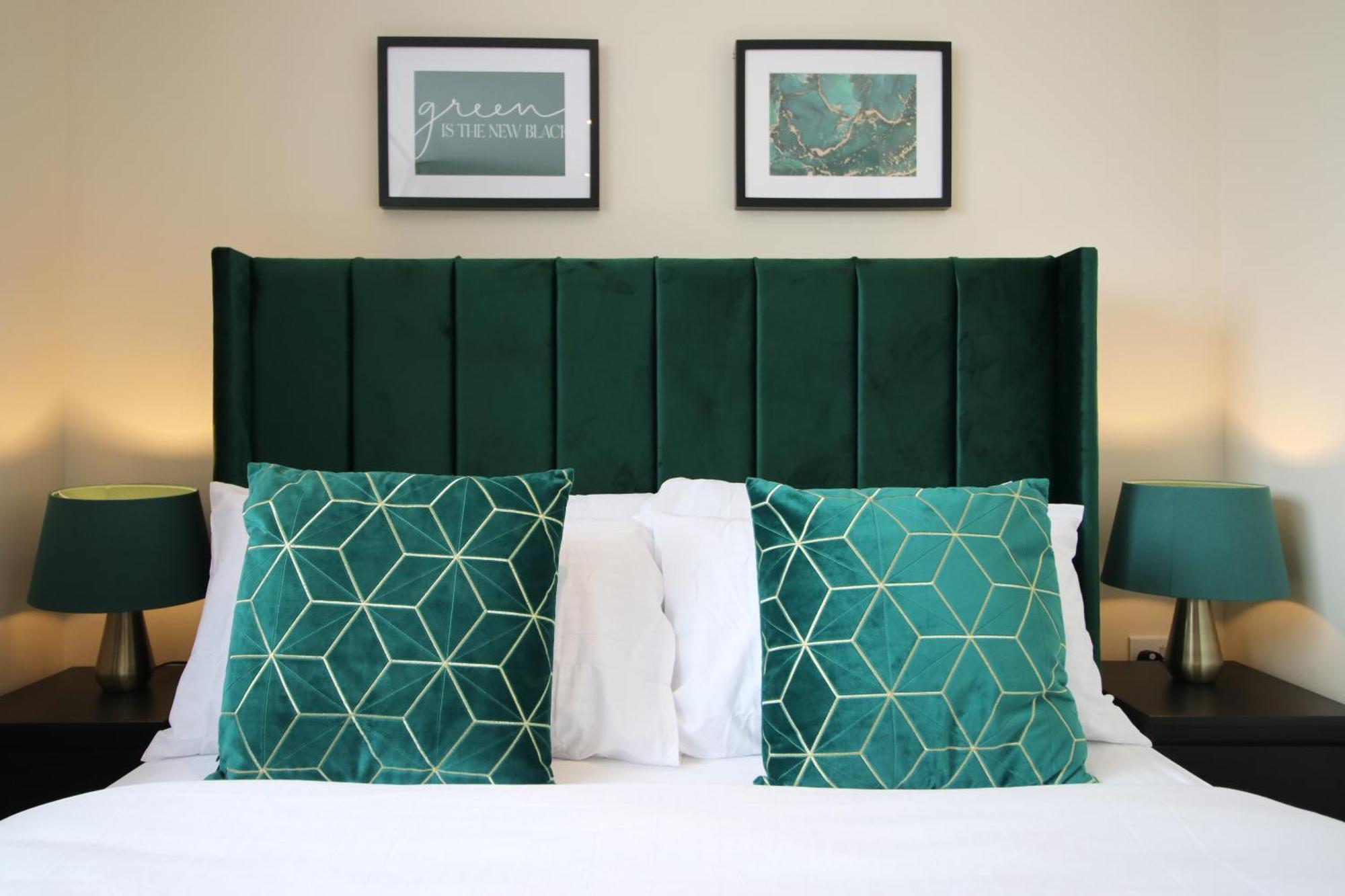 Luxury 4 Bedroom 4 Ensuite Home In Penarth Cardiff Ngoại thất bức ảnh